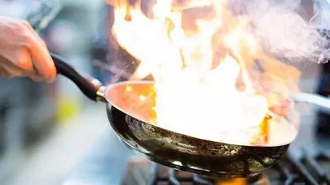 商用蜜桃视频黄色网油煙危害圖片