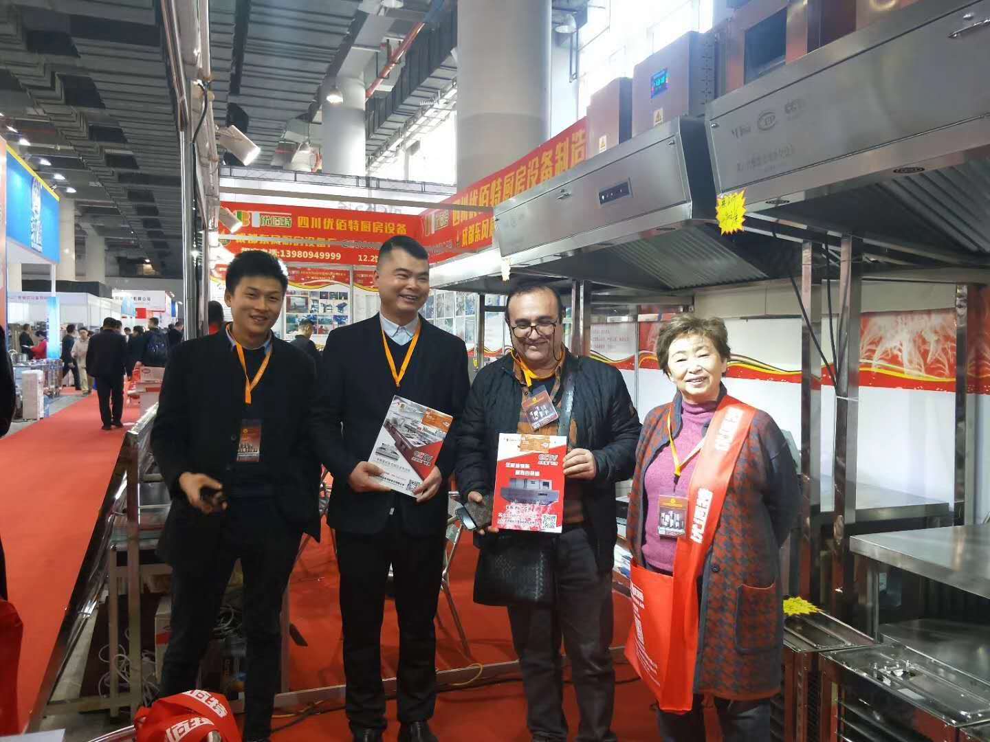 蜜桃视频APP下载网站25屆廣州酒店蜜桃视频黄色网設備中展蜜桃视频黄色网油煙淨化一體機照片2