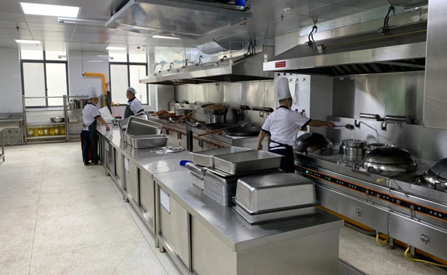 成都學校蜜桃视频黄色网設備工程項目