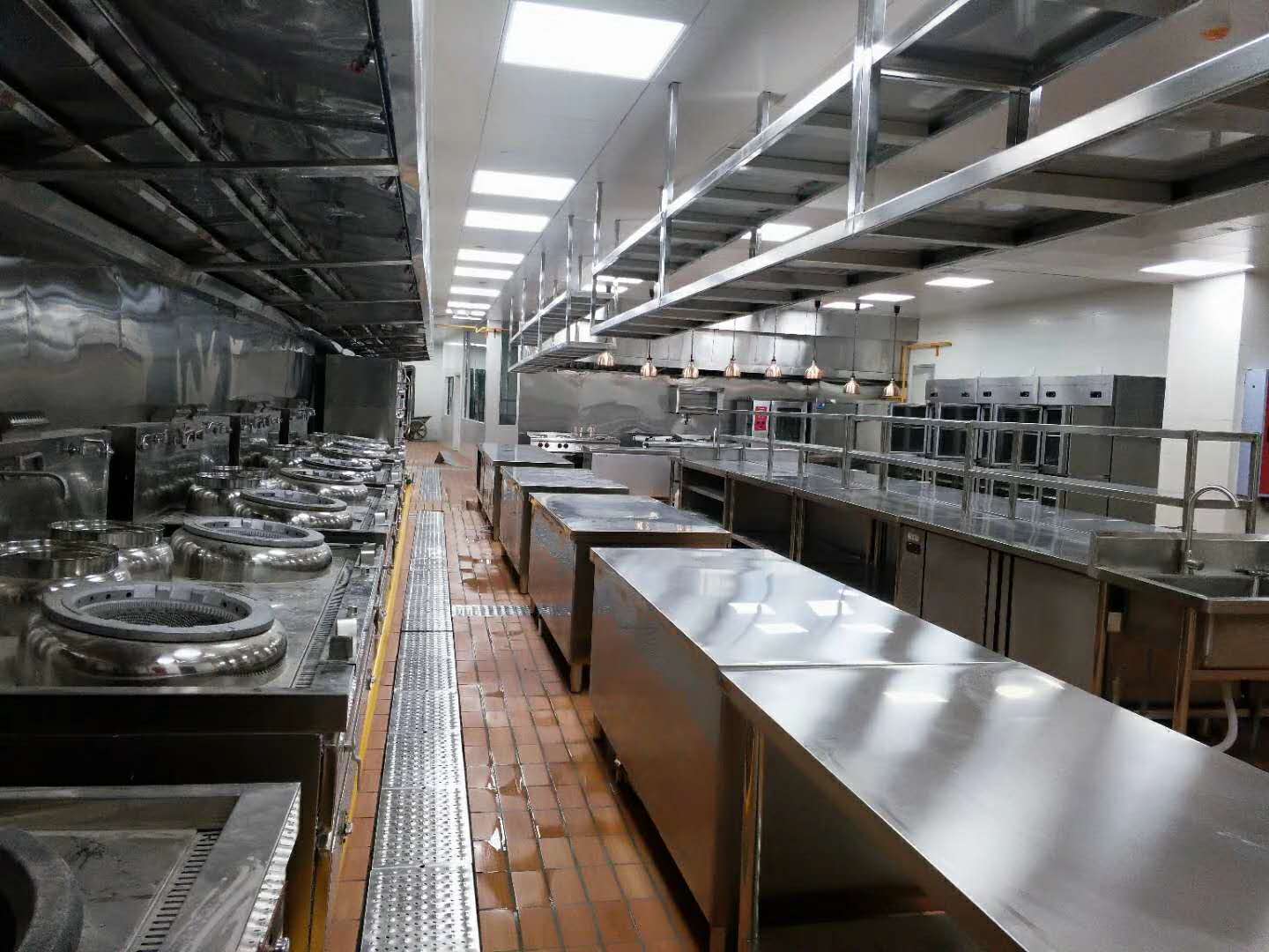 酒店蜜桃视频黄色网設備