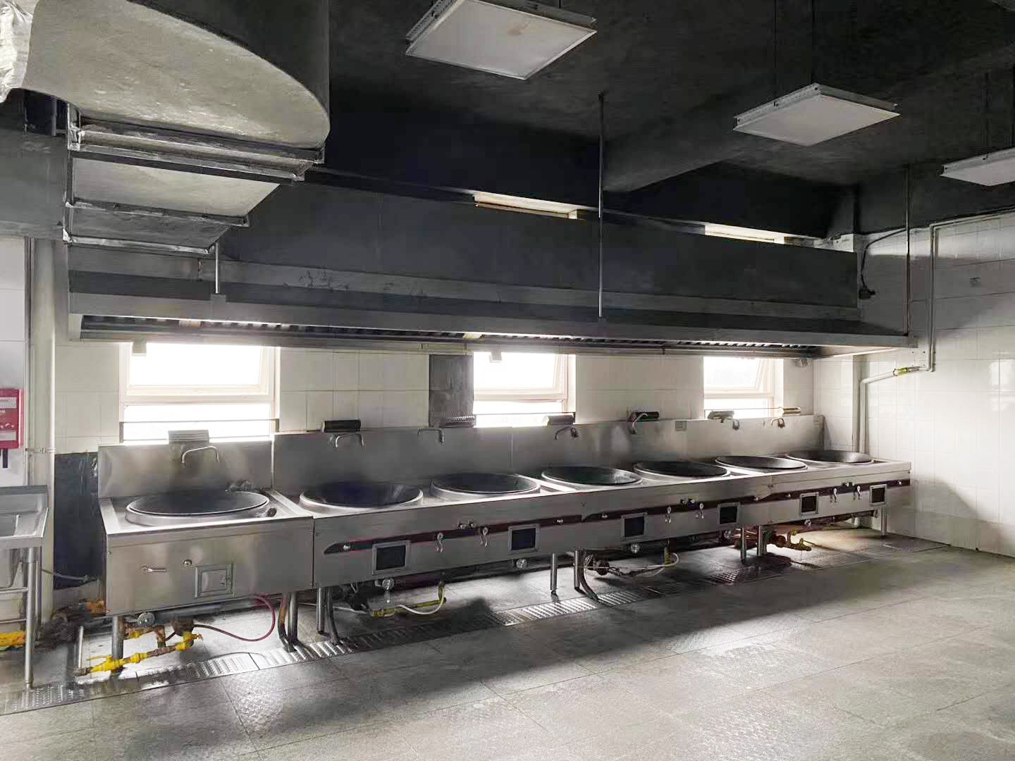 商用蜜桃视频黄色网設備工程