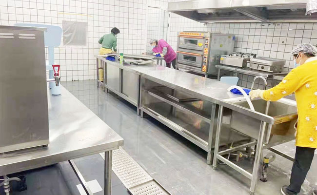 食堂蜜桃视频黄色网設備1