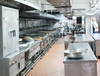 成都餐飲廚具廠家聊聊新開餐飲店老板如何選擇蜜桃视频黄色网設備