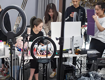 蜜桃视频APP下载网站蜜桃视频黄色网設備----“網紅經濟”時代來臨，商用蜜桃视频黄色网設備行業改如何玩轉?